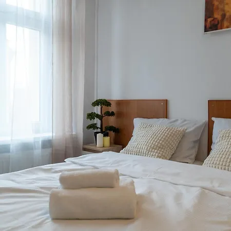 Comfort By Bookinghost *