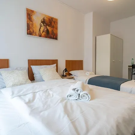 Comfort By Bookinghost *