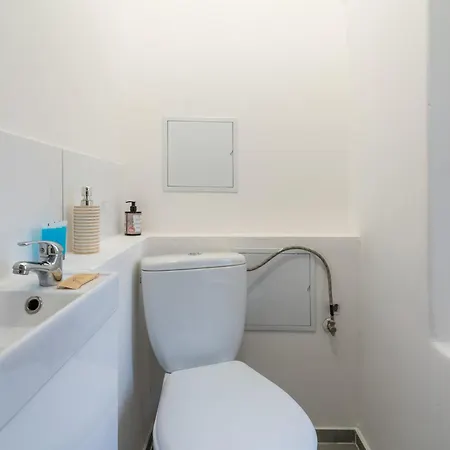 Comfort By Bookinghost Apartament *