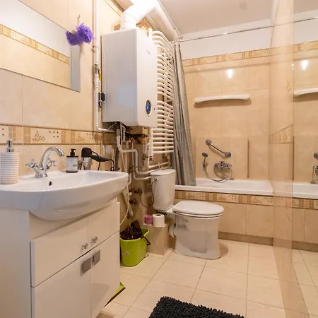 Apartament Comfort By Bookinghost