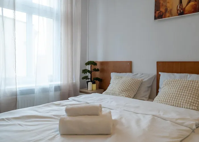 Comfort By Bookinghost *