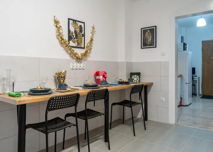 Comfort By Bookinghost